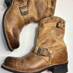 Frye Women’s Veronica Short Boot